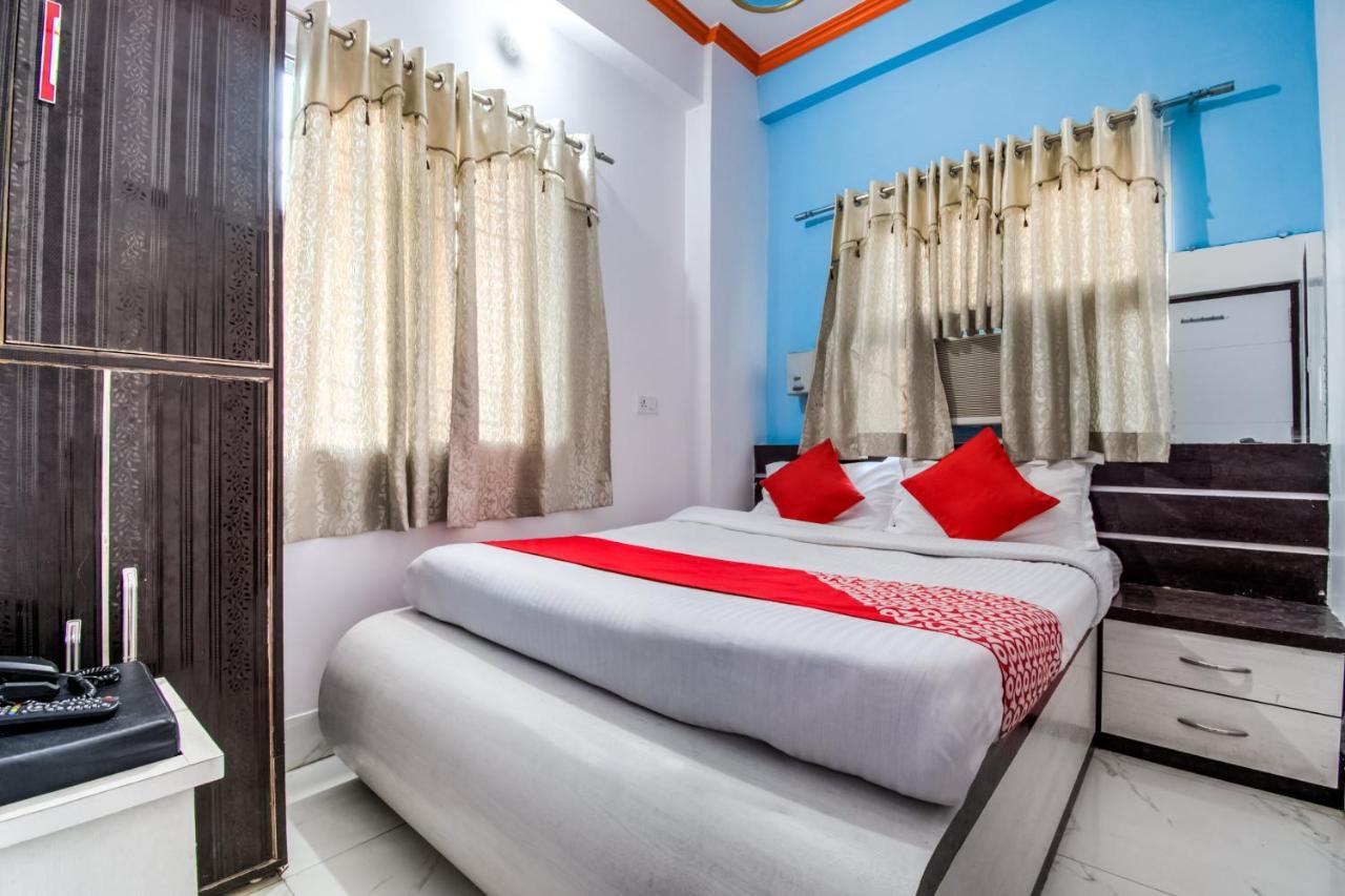 Oyo 14993 Rp Palace Danapur Exterior photo