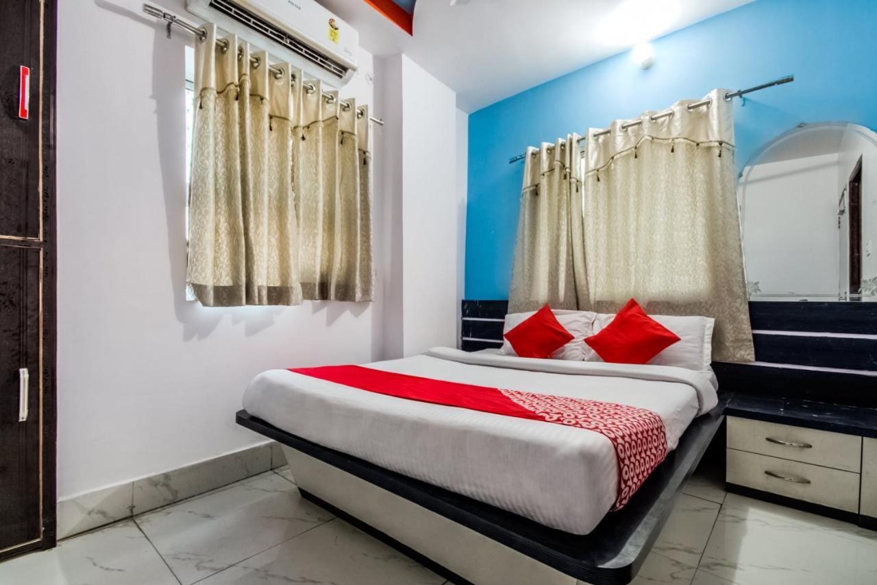 Oyo 14993 Rp Palace Danapur Exterior photo